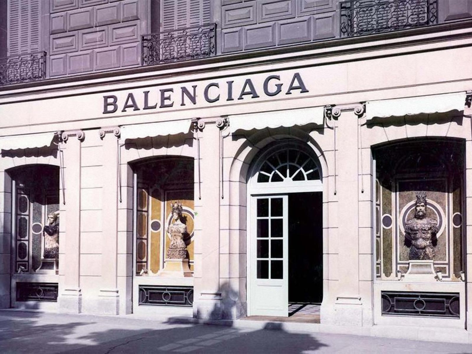 10 Best Fashion Brands in the World – Balenciaga: Avant-garde powerhouse redefining modern streetwear with oversized silhouettes and chunky sneakers.