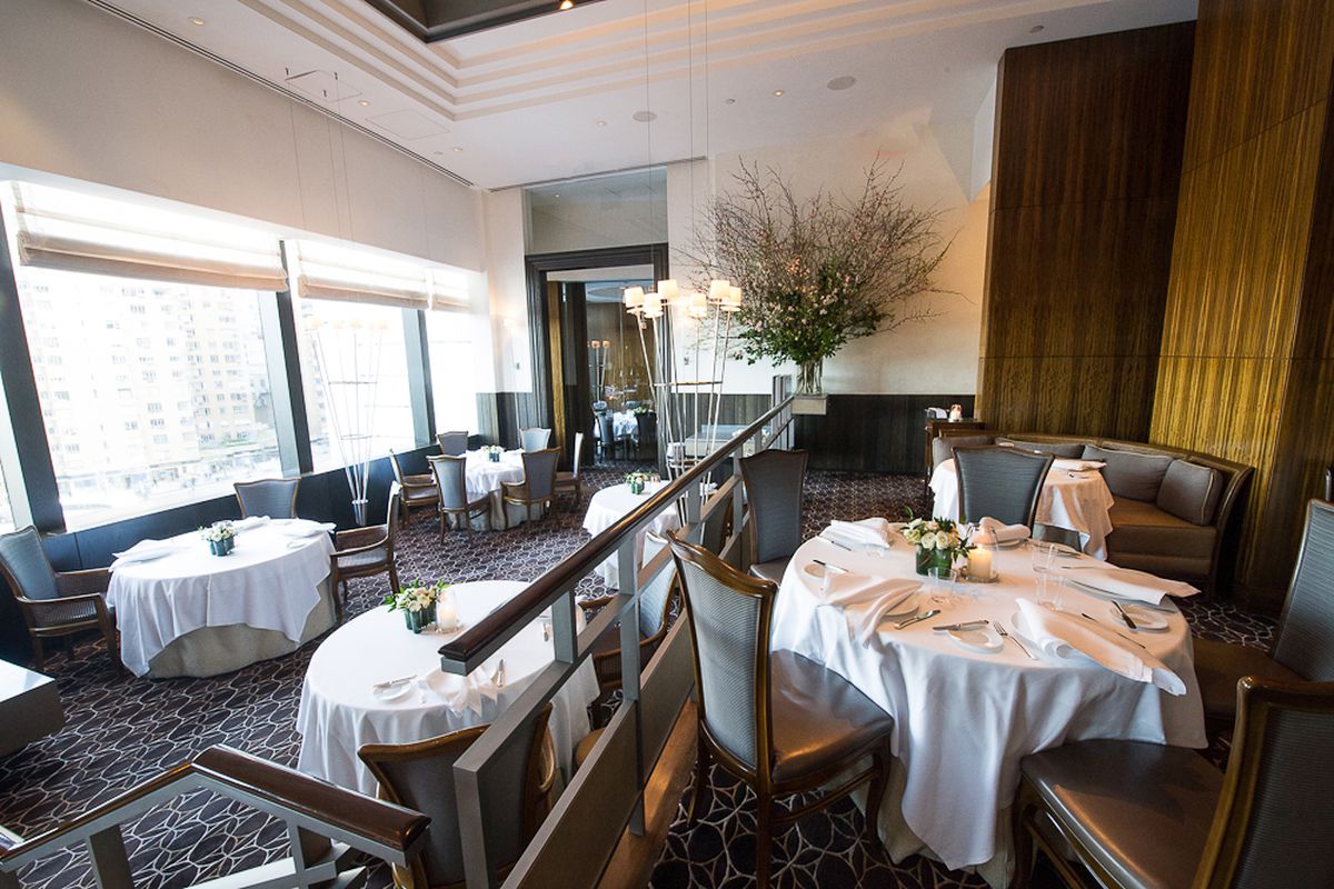 Per Se – 10 Most Expensive Restaurants in the World with a Michelin-starred French tasting menu in New York, USA, for $800.