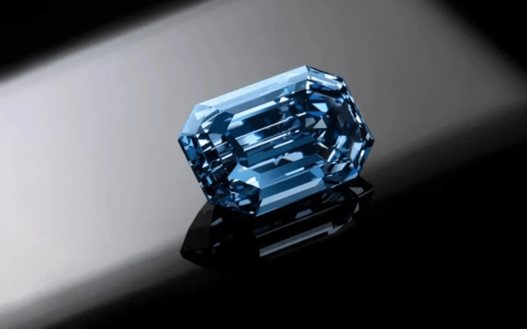 10 Most Expensive Diamonds in the World – Rare, Luxury, and Record-Breaking Gems Owned by Royals and Collectors