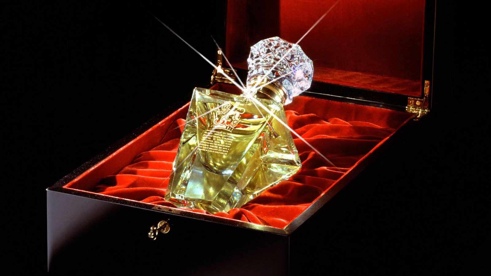 Clive Christian No.1 Imperial Majesty – royal fragrance in the 10 Most Expensive Perfumes in the world.