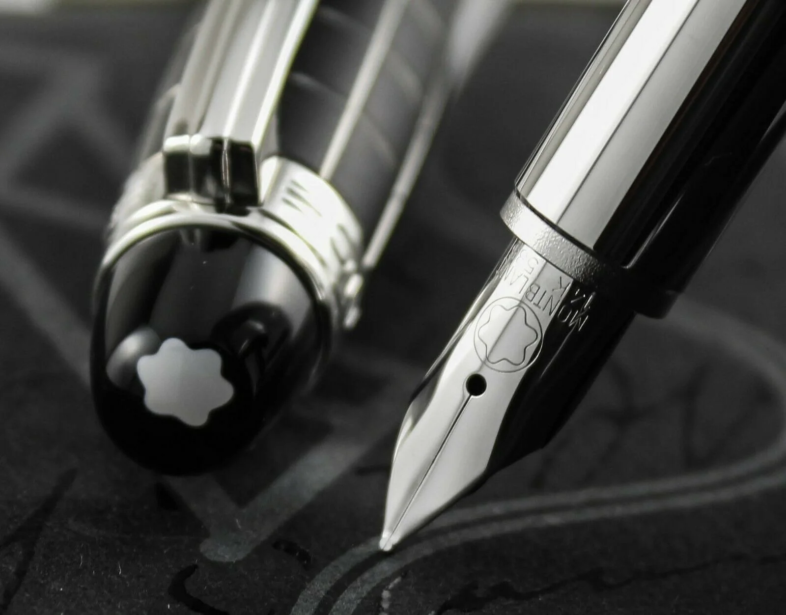 Complete Luxury Pens Buying Guide featuring premium pens, expert reviews, and detailed comparisons of iconic writing instruments.