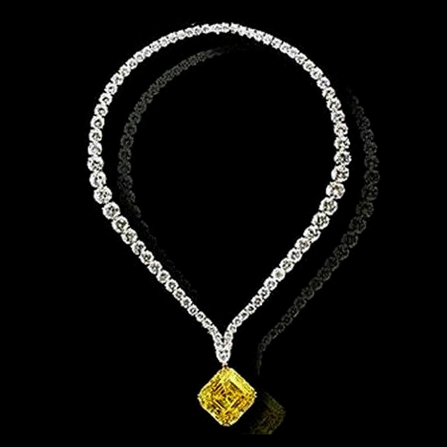 Leviev’s Diamond Necklace in the 10 Most Expensive Jewelry in the world showcases rare fancy-colored diamonds.