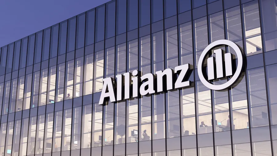 10 Best Auto Insurance Companies – Allianz featured, showcasing strong financial backing and full auto insurance coverage.