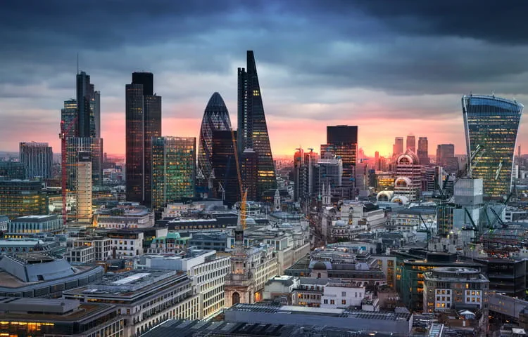 10 Top Real Estate Markets in the World: London, United Kingdom high-value properties.