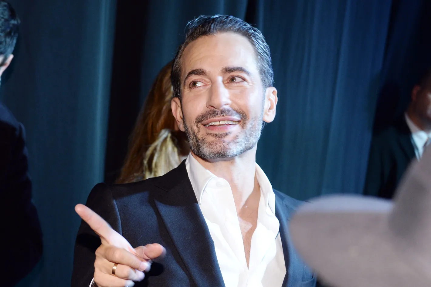 10 Top Fashion Designers in the World: Marc Jacobs’ artistic vision in modern American fashion.