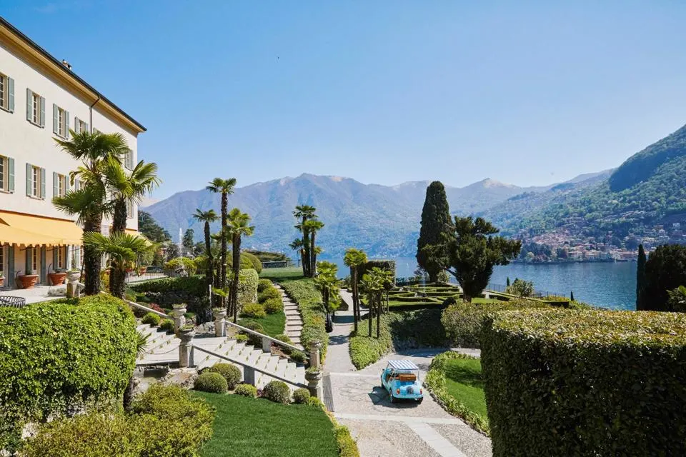 Passalacqua Lake Como – Historic villa charm on Lake Como, one of the 10 Most Famous Luxury Hotels in the world.