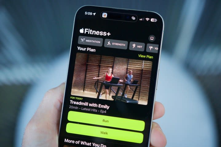 Apple Fitness+ yoga session on iPad – Part of the 10 Most Popular Fitness Apps in the World for Apple users and data sync.