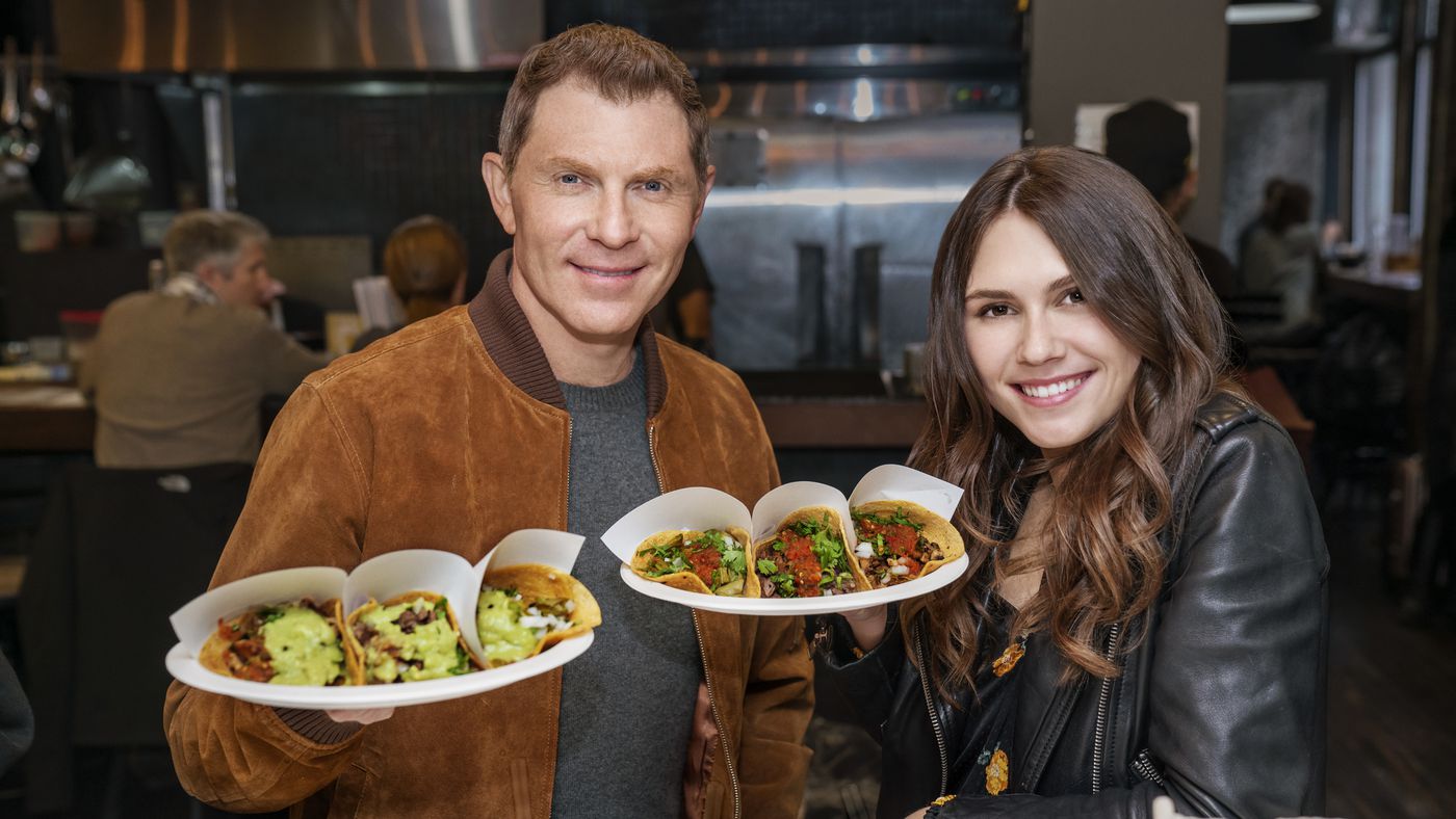 Bobby Flay grilling tacos – a spicy favorite in the 10 Most Famous Chefs in the World with Iron Chef fame and restaurant success.