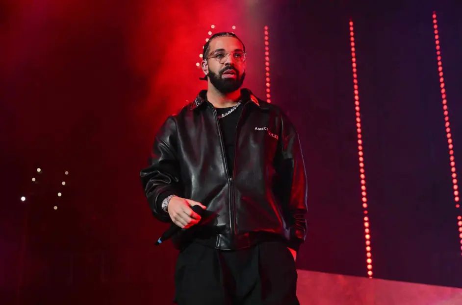 Drake featured in the 10 Most Famous Rappers in the World for his chart-topping hits and global fanbase.