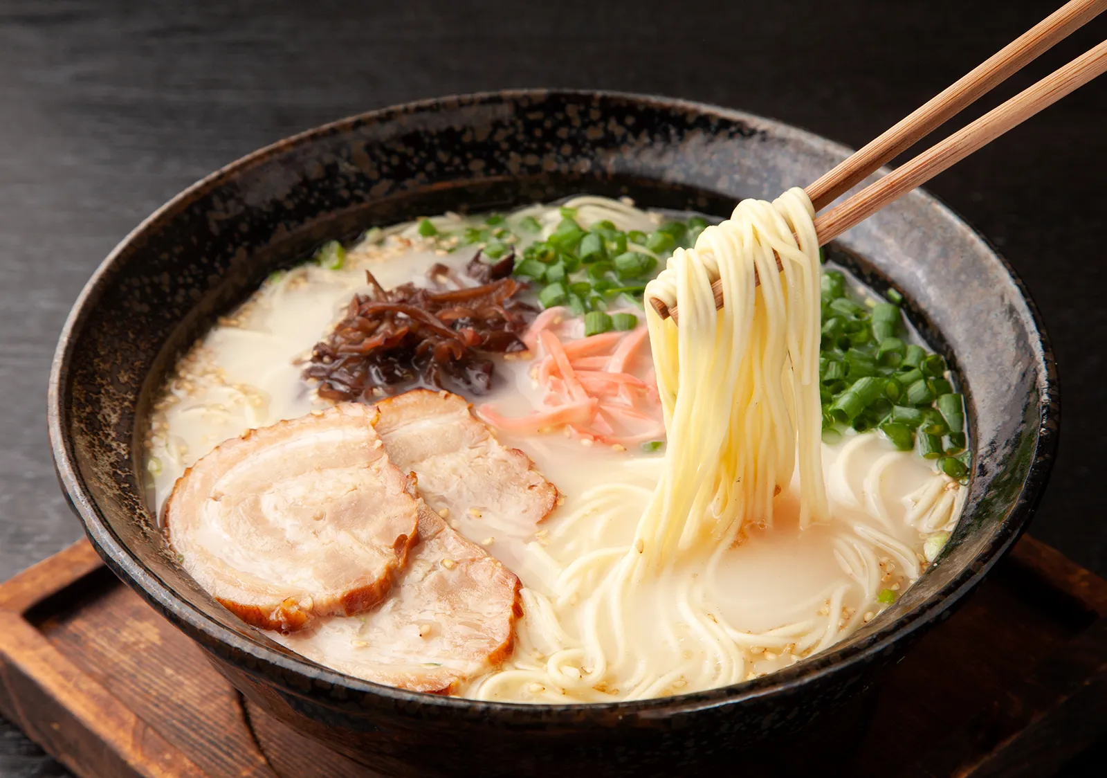 Sushi, ramen, and tempura illustrating Japan’s role in the 10 Most Popular Cuisines in the World.