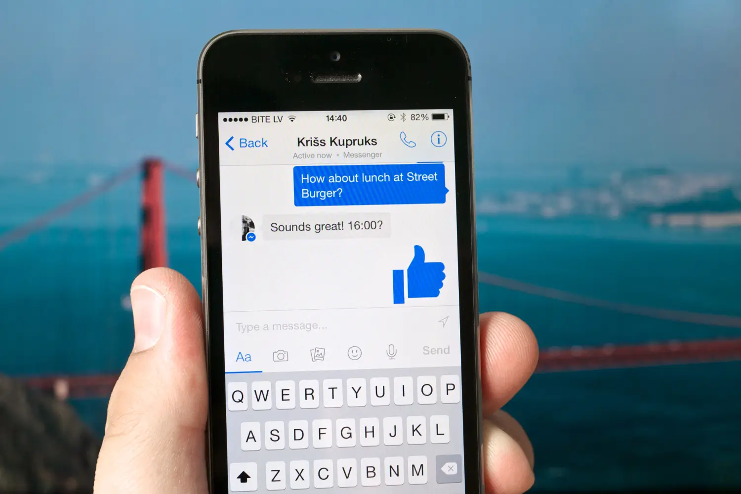 Messenger app chat screen image representing top messaging platform in the 10 Most Popular Apps in the World.