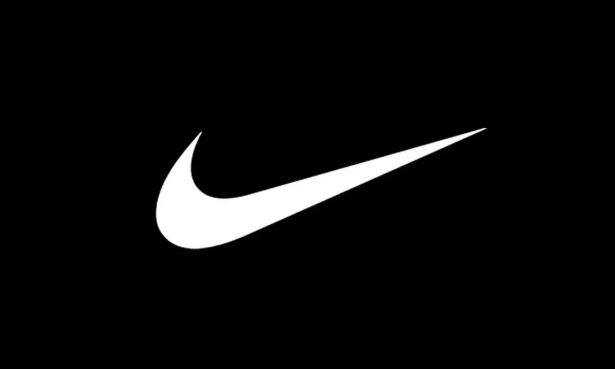 Nike Logo – 10 Most Popular Brands in the World emphasizing athletic branding, product innovation, and global appeal.