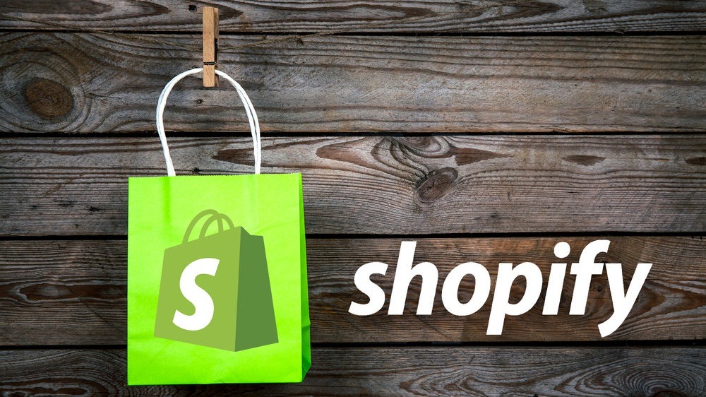 Shopify's signage, powering millions and included in the 10 Most Popular Online Shopping Sites.