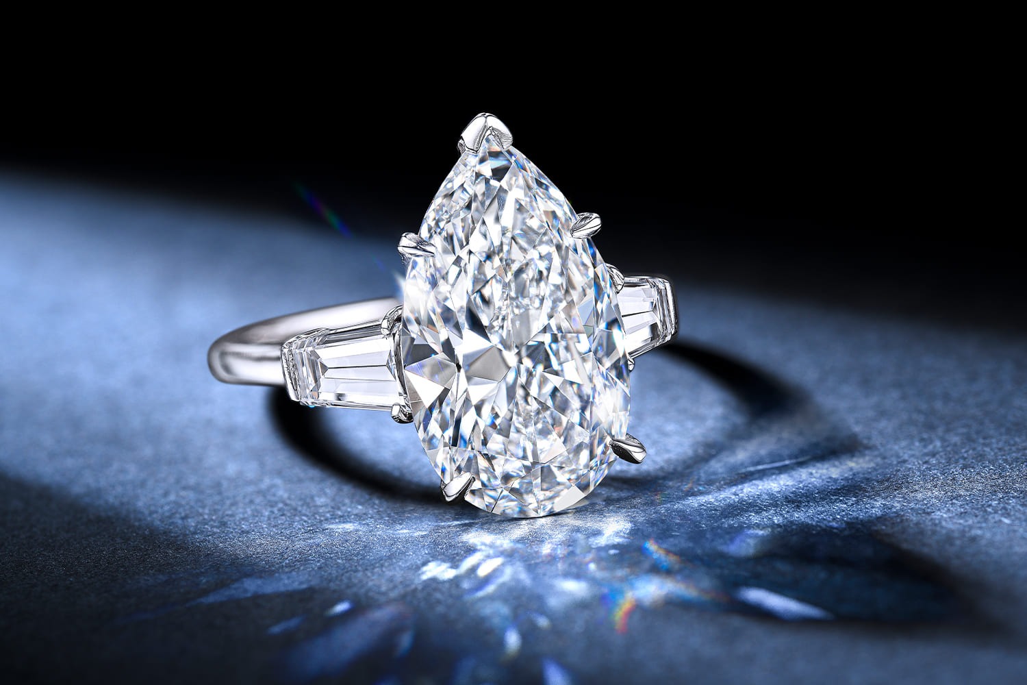 Best Luxury Assets Investment Buying Guide featuring premium assets like real estate, classic cars, and fine collectibles.