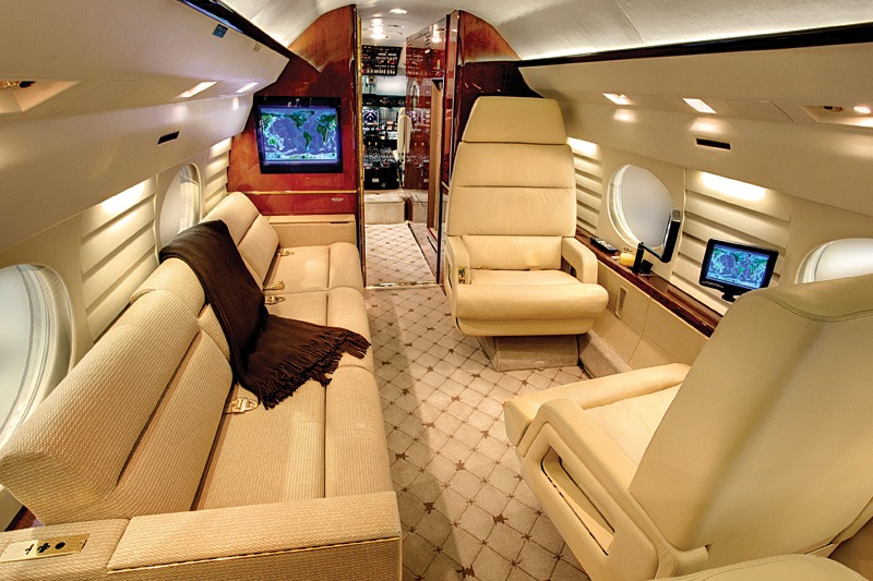 10 Most Expensive Private Jets in the World – Gulfstream III ($125M) with a private theater, VIP lounge, and high-speed connectivity