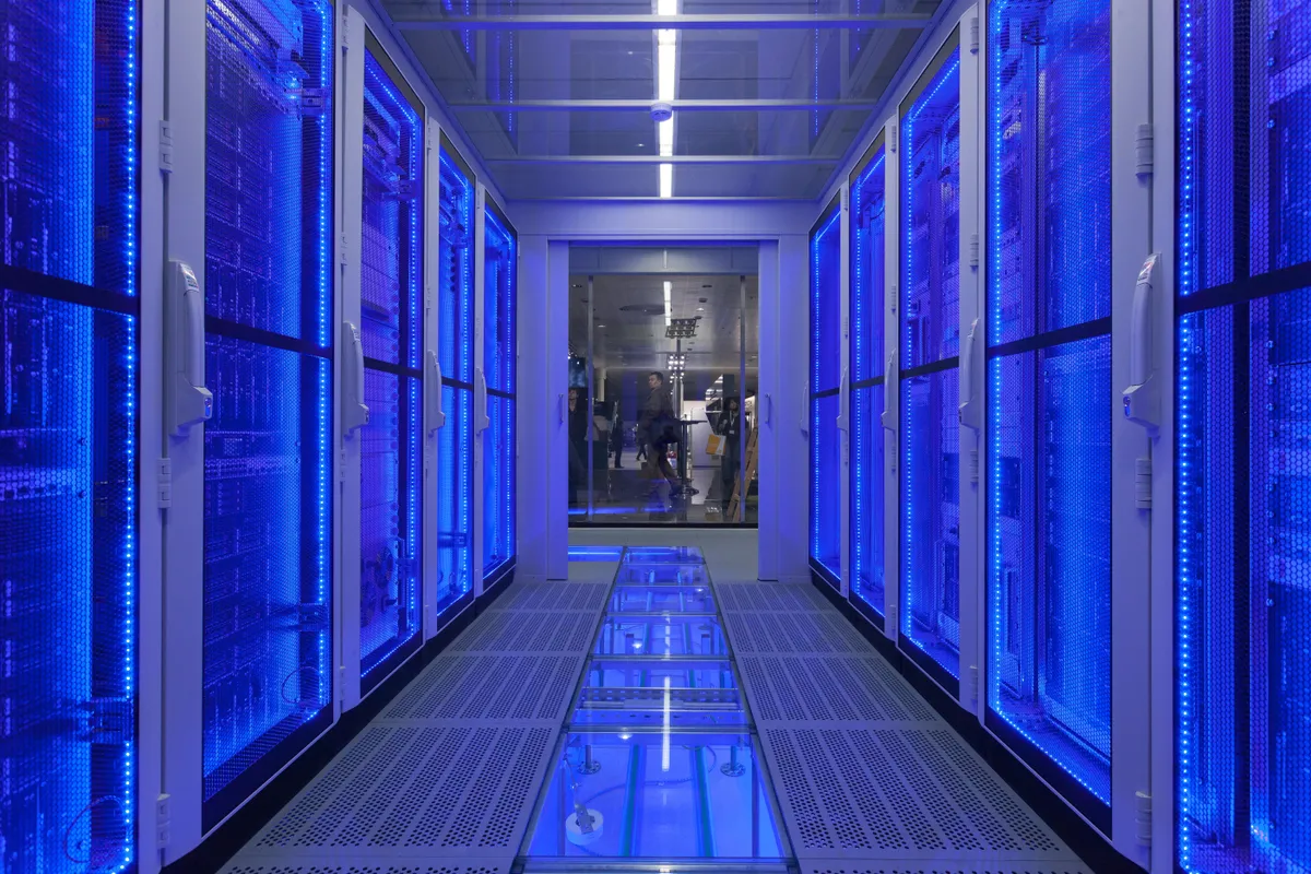 10 Top Web Hosting Companies in the World for ultra-fast speed and top-tier security solutions.