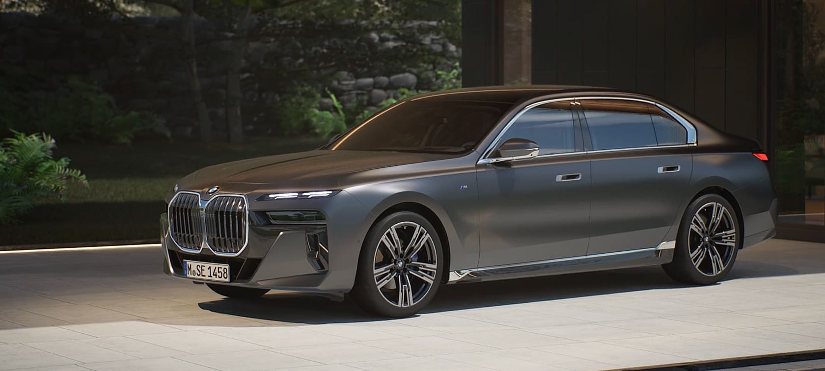 10 Best Luxury Cars in the World – BMW 7 Series with remote control parking, gesture control infotainment, and a smooth hybrid powertrain.
