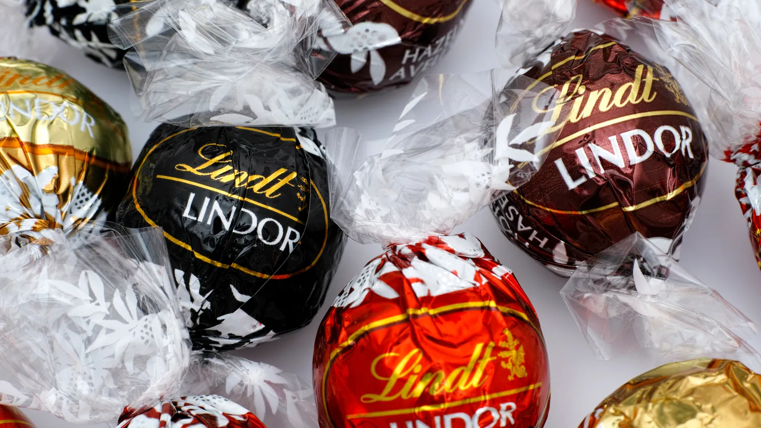 Lindt & Sprüngli stock in the 10 Most Expensive Stocks in the World highlighting luxury European equity performance.