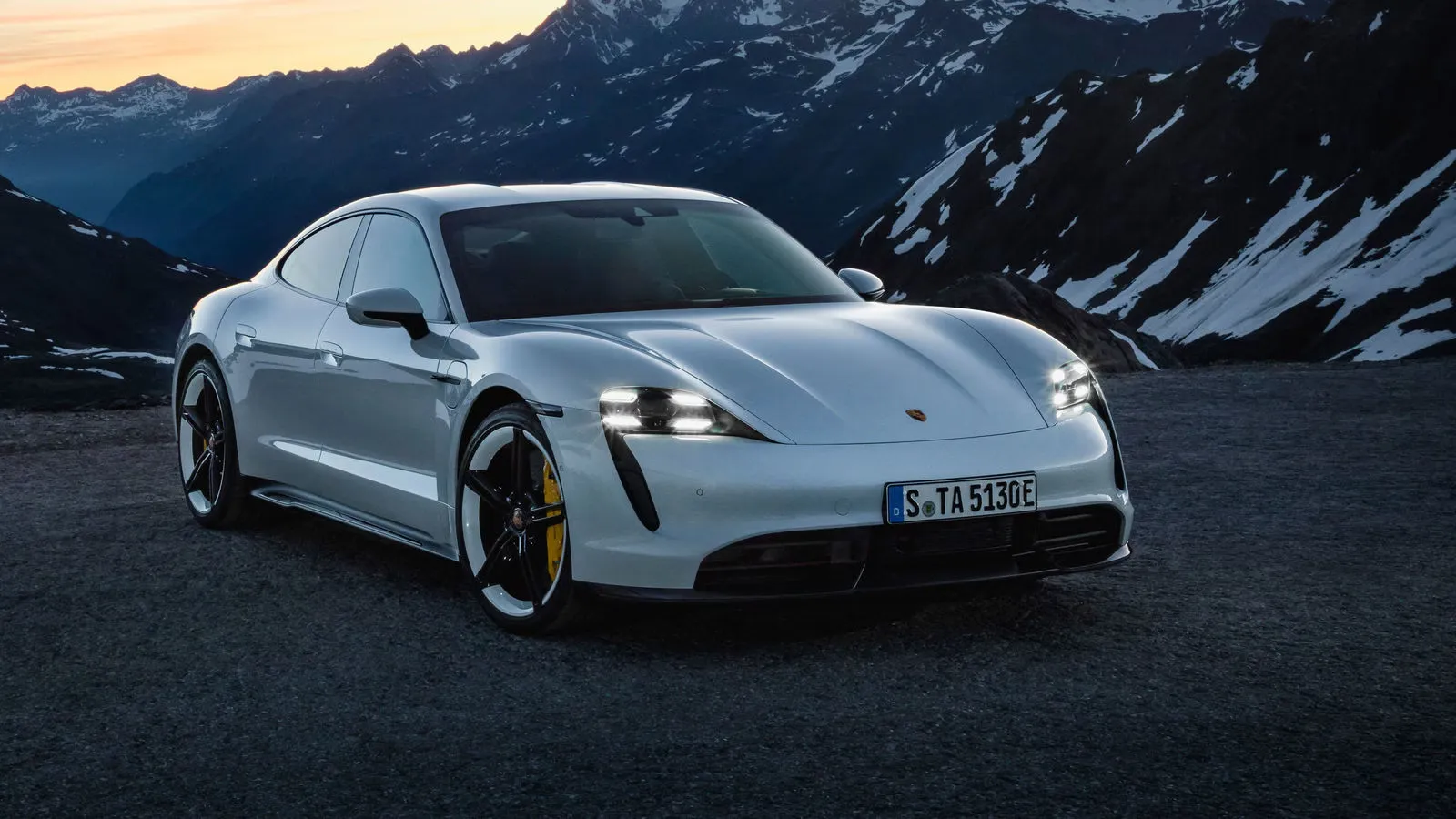 Porsche car representing performance and luxury in the 10 Top Luxury Brands in the World ranking.